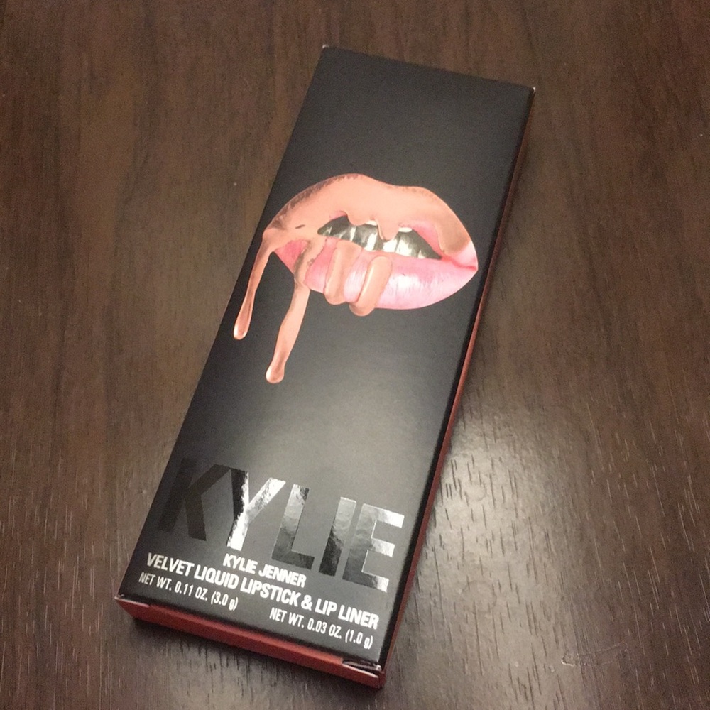 Kylie Lipkit in Bare